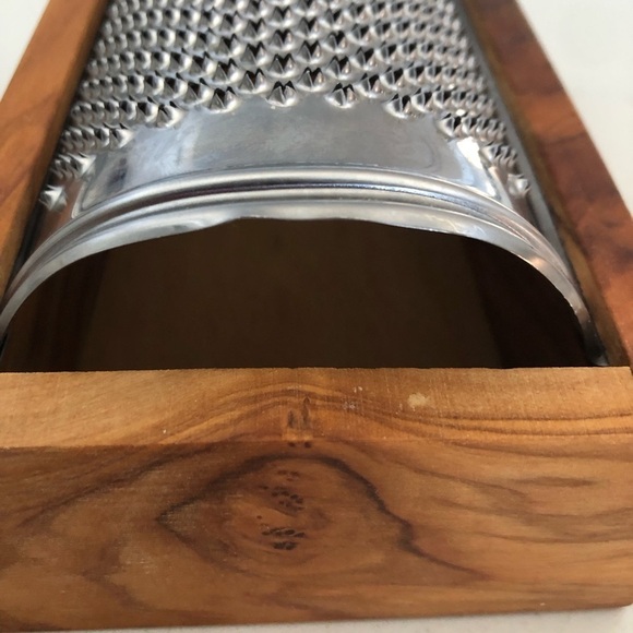 Olive Wood Box Grater~For Hard Cheeses~Dual Function - Picture 11 of 12